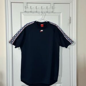 Nike Men's Black T-Shirt with Logo Tape